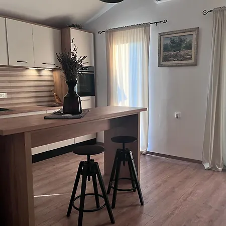 Adria Apartment *